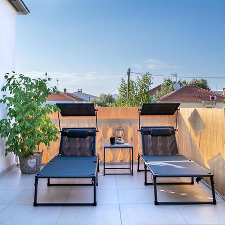 Apartment Paula With Private Jacuzzi And Parking- Near The Beach Zadar Eksteriør bilde