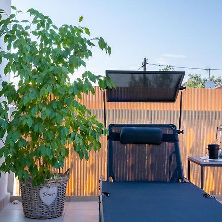 Apartment Paula With Private Jacuzzi And Parking- Near The Beach Zadar Eksteriør bilde