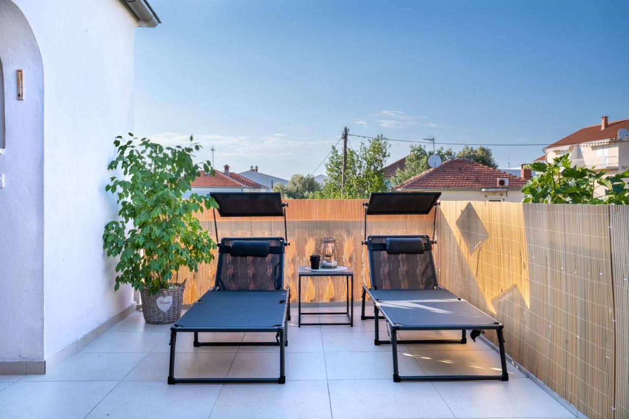 Apartment Paula With Private Jacuzzi And Parking- Near The Beach Zadar Eksteriør bilde
