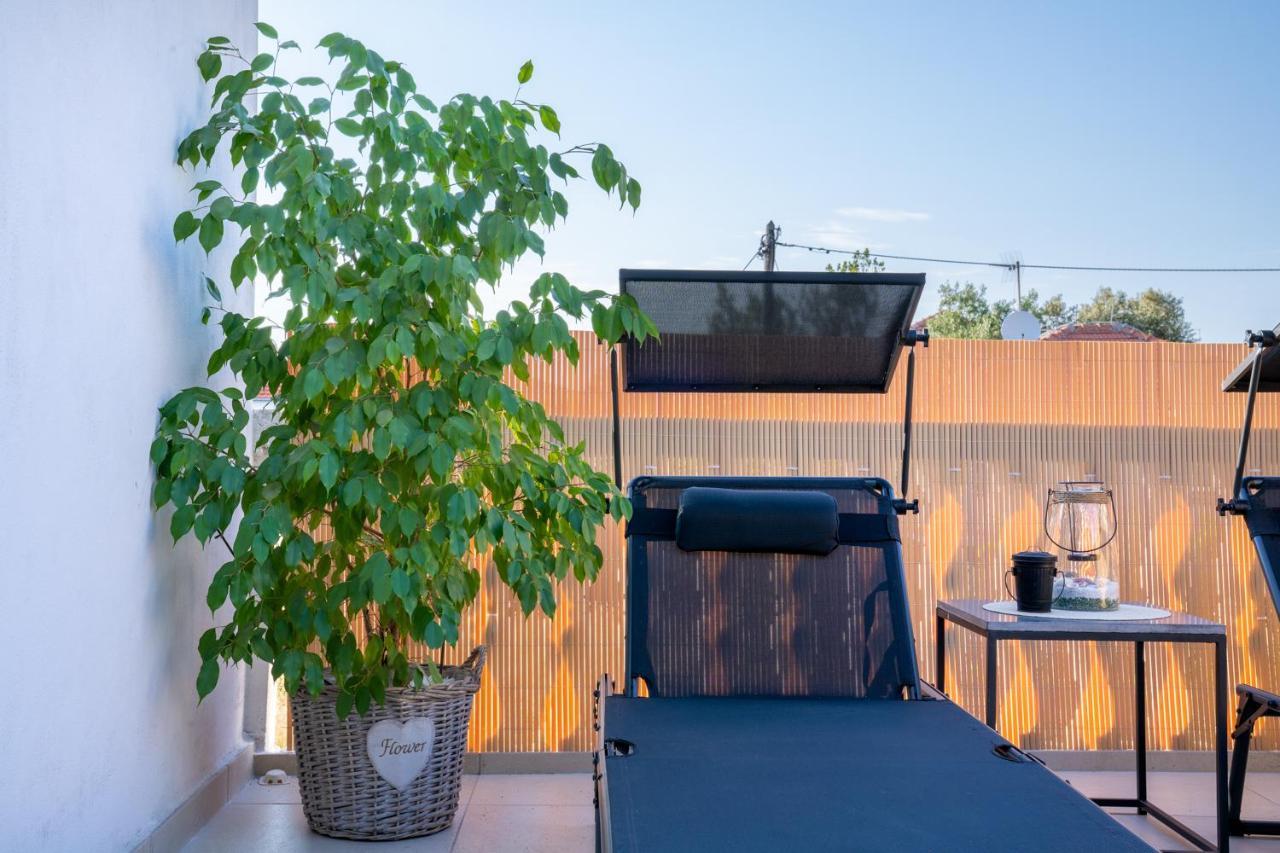 Apartment Paula With Private Jacuzzi And Parking- Near The Beach Zadar Eksteriør bilde