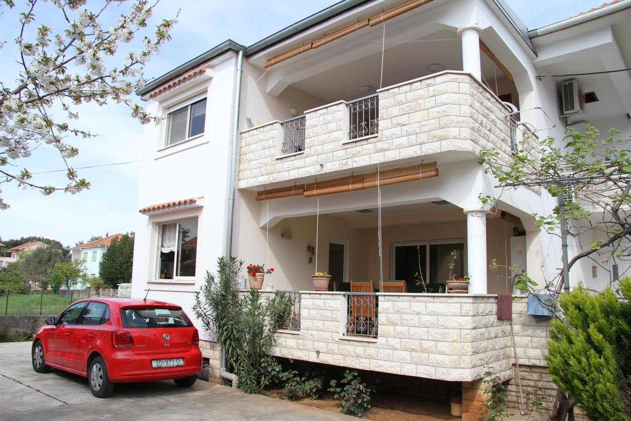 Apartment Paula With Private Jacuzzi And Parking- Near The Beach Zadar Eksteriør bilde