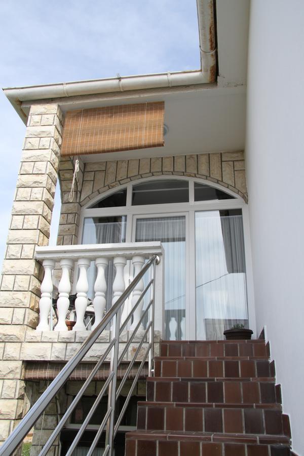Apartment Paula With Private Jacuzzi And Parking- Near The Beach Zadar Eksteriør bilde