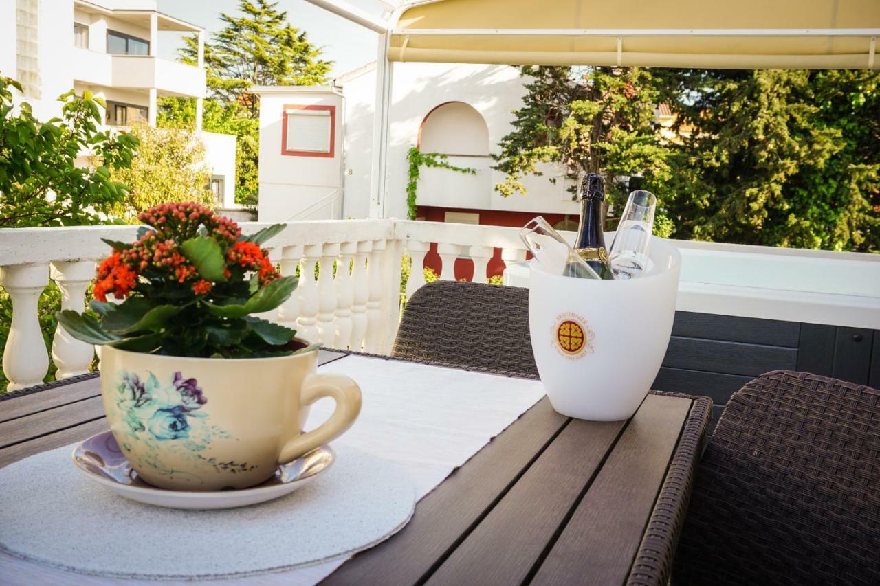 Apartment Paula With Private Jacuzzi And Parking- Near The Beach Zadar Eksteriør bilde