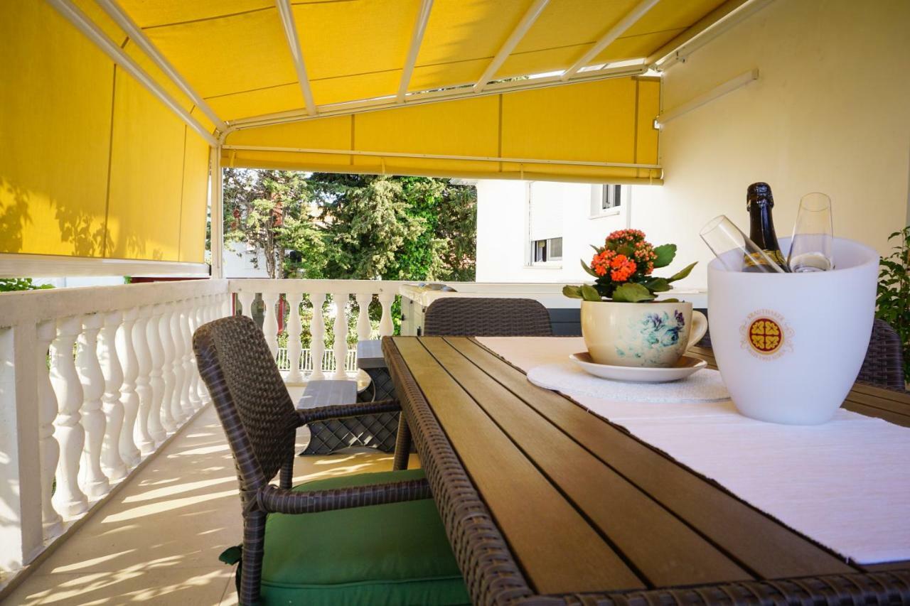 Apartment Paula With Private Jacuzzi And Parking- Near The Beach Zadar Eksteriør bilde
