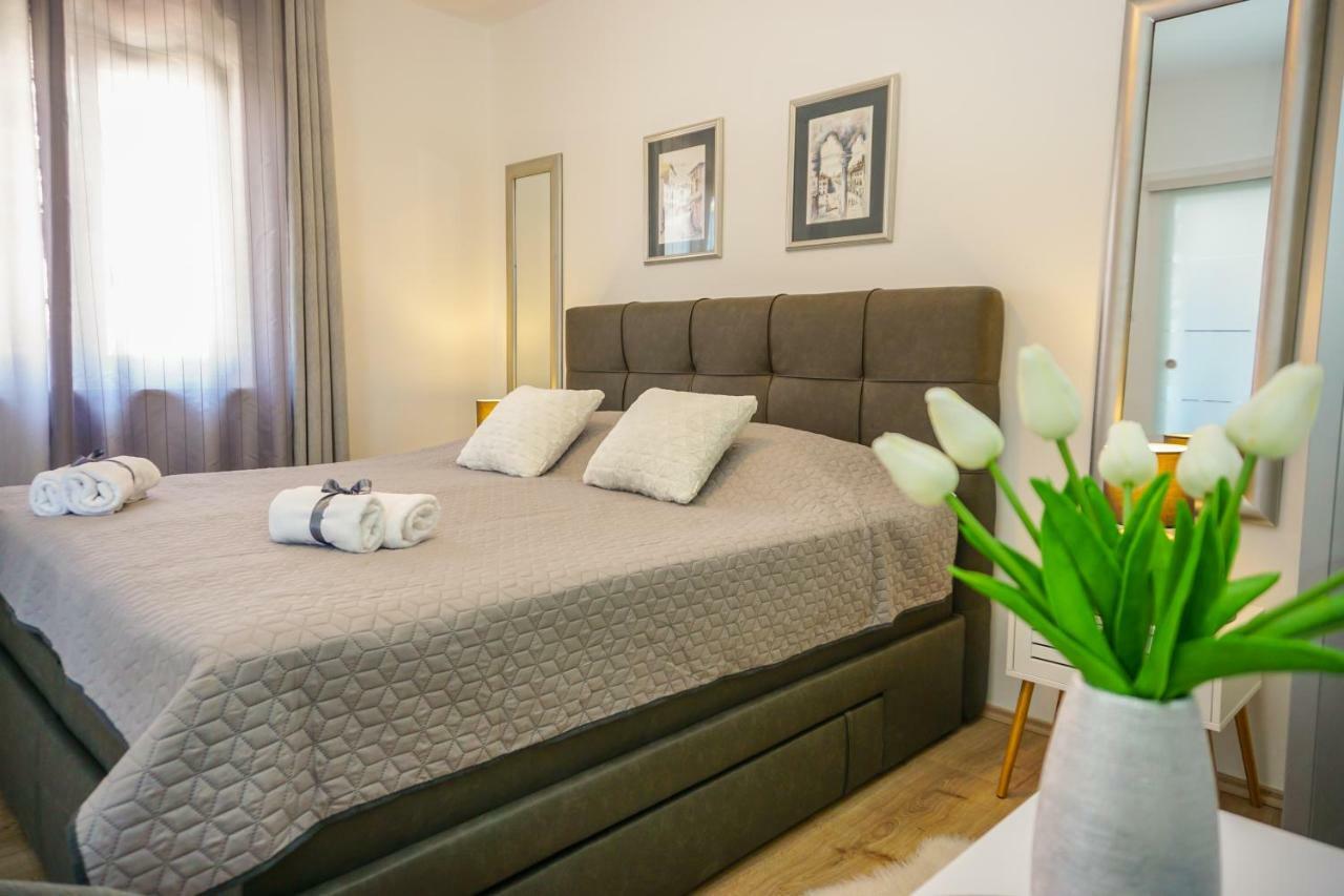 Apartment Paula With Private Jacuzzi And Parking- Near The Beach Zadar Eksteriør bilde