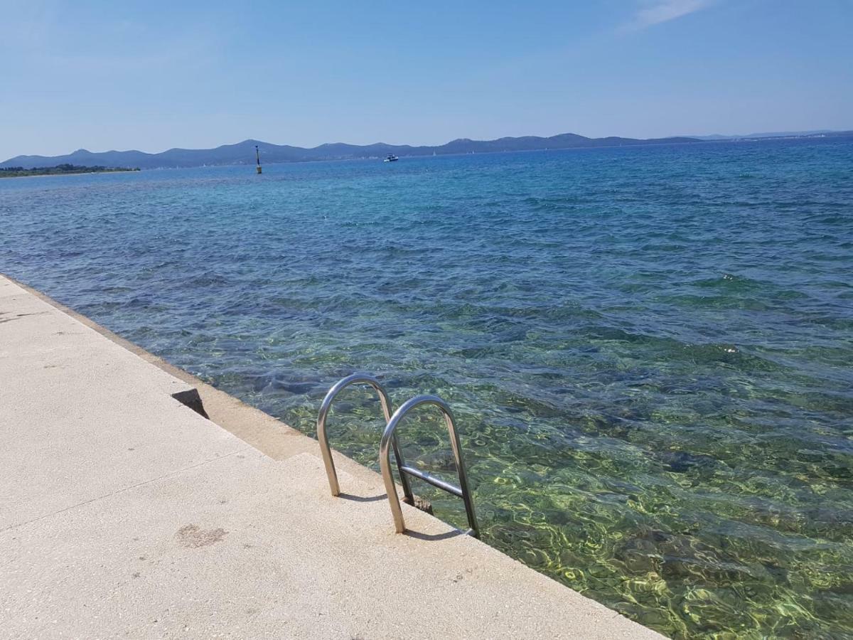Apartment Paula With Private Jacuzzi And Parking- Near The Beach Zadar Eksteriør bilde