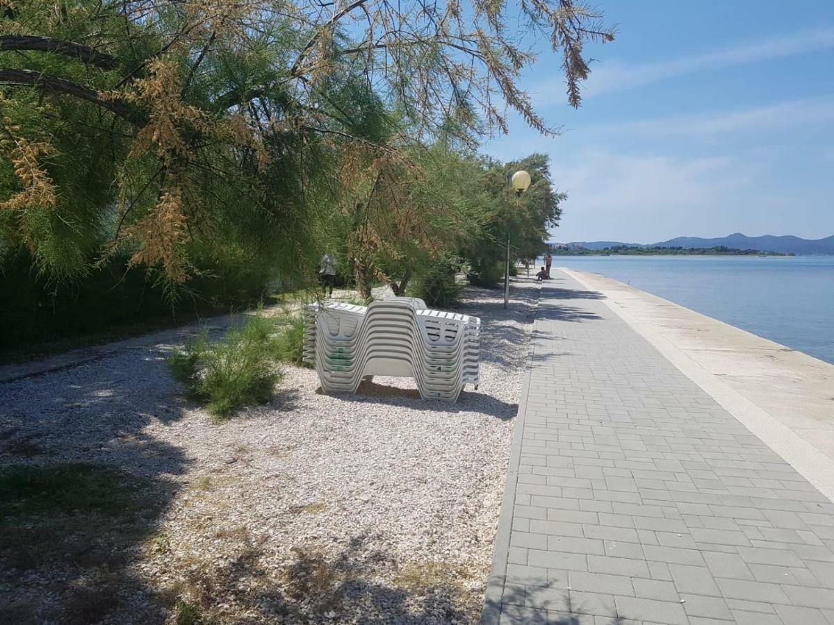 Apartment Paula With Private Jacuzzi And Parking- Near The Beach Zadar Eksteriør bilde