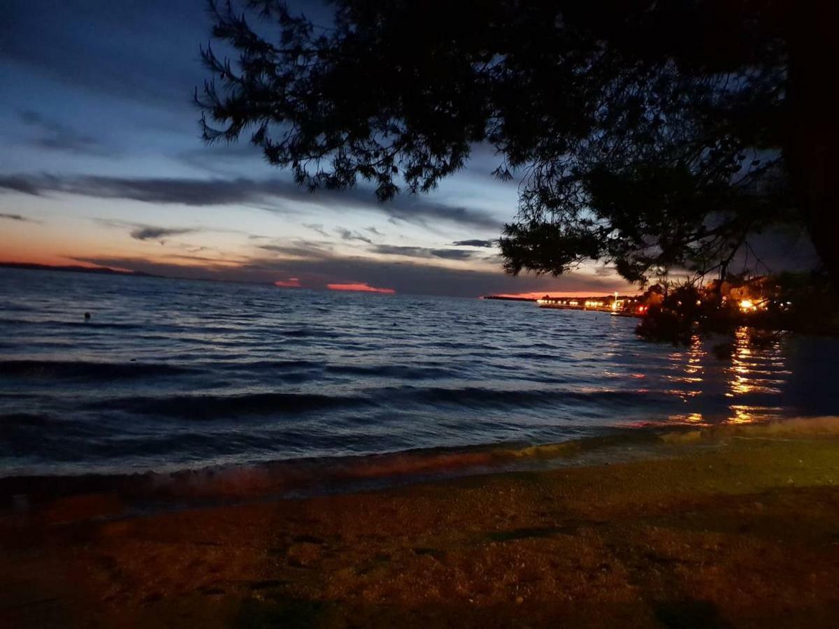 Apartment Paula With Private Jacuzzi And Parking- Near The Beach Zadar Eksteriør bilde
